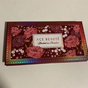 Ace beaute - bronzed in paradise